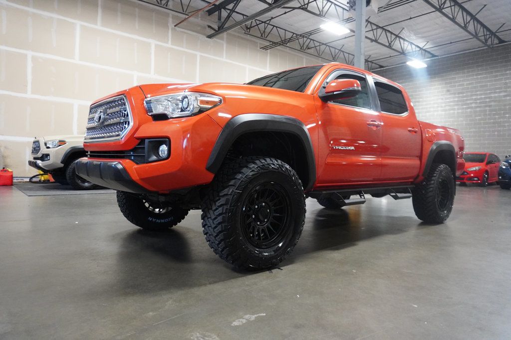 2017 Toyota Tacoma TRD Double Cab V6 4x4 photo 2