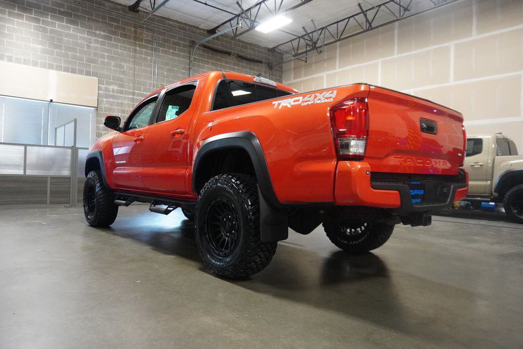 2017 Toyota Tacoma TRD Double Cab V6 4x4 photo 3