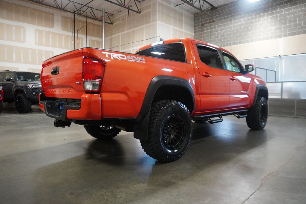 2017 Toyota Tacoma TRD Double Cab V6 4x4 photo 4