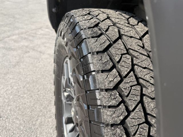 2017 Toyota Tacoma TRD Off Road Double Cab 5' Bed V6 4x4 Automatic - 23073443 - 13