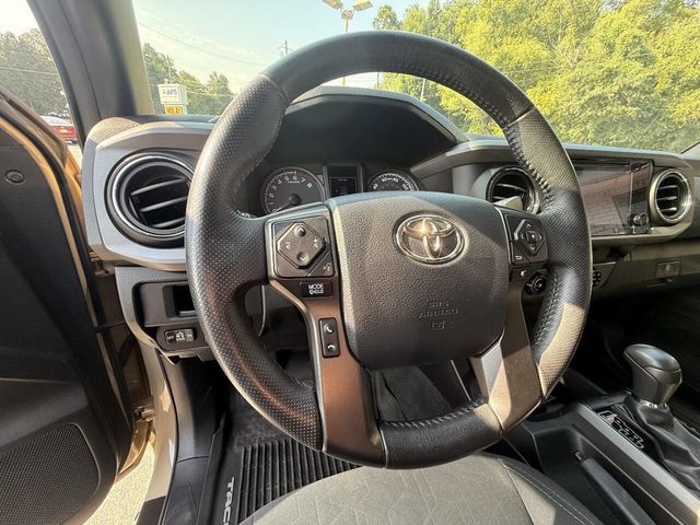 2017 Toyota Tacoma TRD Off Road Double Cab 5' Bed V6 4x4 Automatic - 23073443 - 17