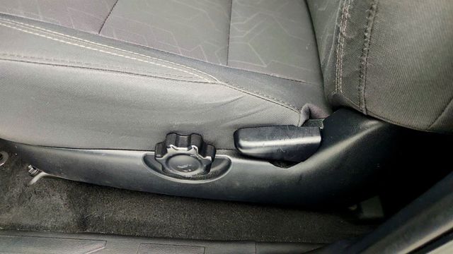 2017 Toyota Tacoma TRD Off Road Double Cab 5' Bed V6 4x4 Automatic - 23015756 - 10