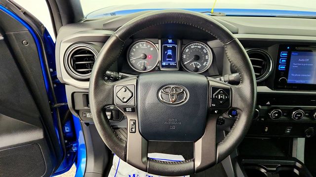 2017 Toyota Tacoma TRD Off Road Double Cab 5' Bed V6 4x4 Automatic - 23015756 - 12