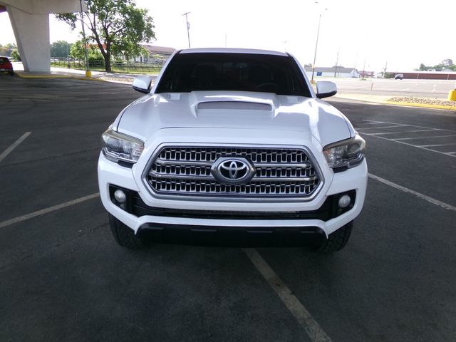 2017 Toyota Tacoma TRD Off Road Double Cab 5' Bed V6 4x4 Automatic - 23012618 - 2