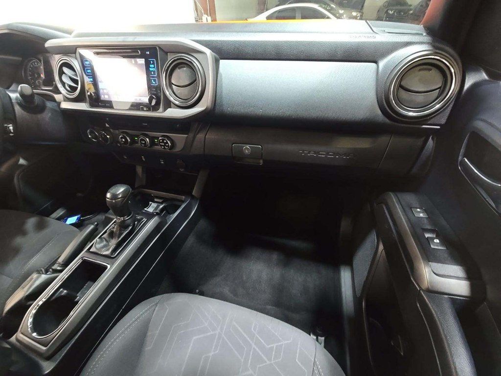 2017 Toyota Tacoma TRD Off Road Double Cab 6' Bed V6 4x4 Automatic - 22963839 - 8