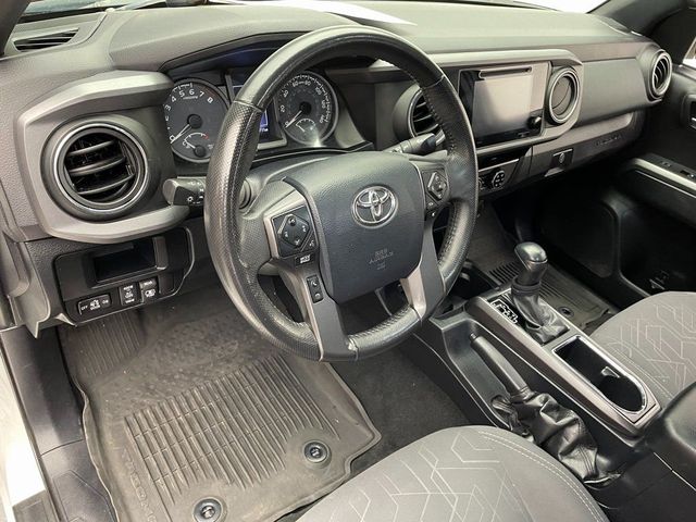 2017 Toyota Tacoma TRD Off Road Double Cab 6' Bed V6 4x4 Automatic - 23019246 - 10