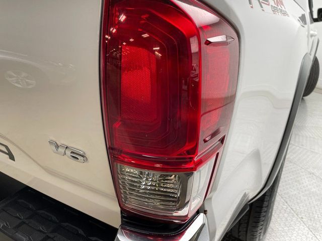 2017 Toyota Tacoma TRD Off Road Double Cab 6' Bed V6 4x4 Automatic - 23019246 - 42