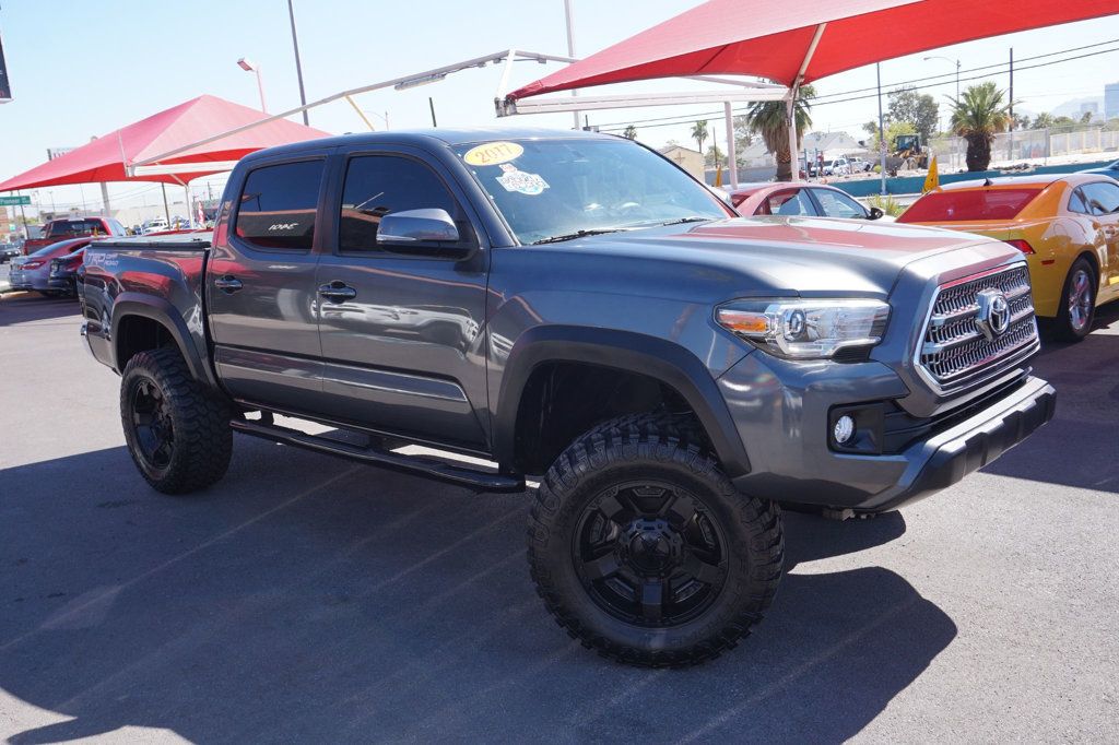 2017 Toyota Tacoma TRD photo 2