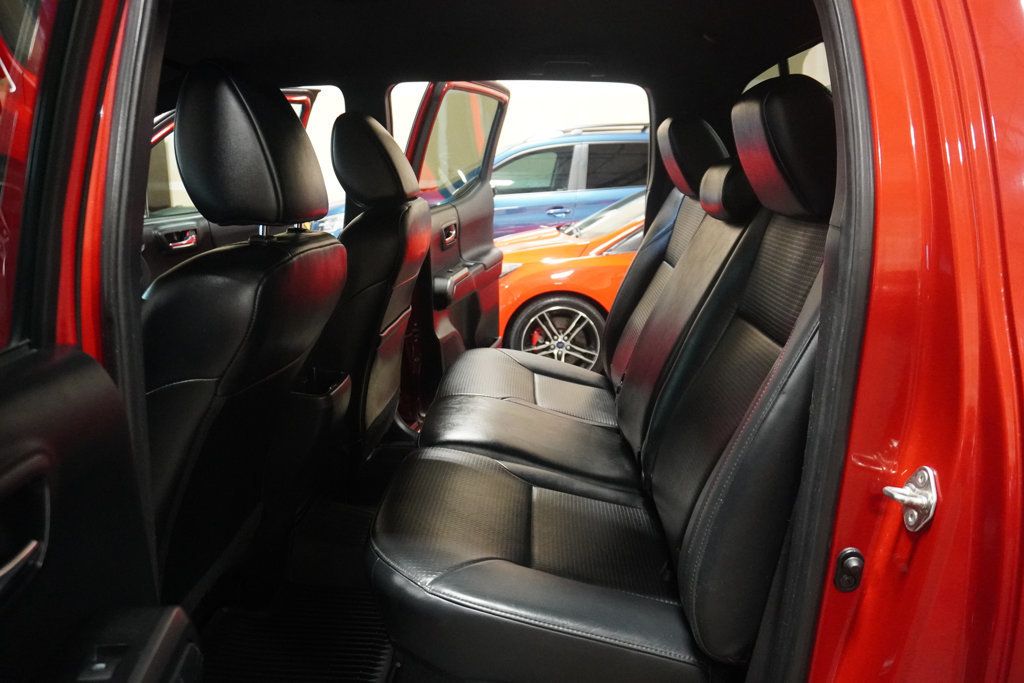 2017 Toyota Tacoma TRD Pro Double Cab V6 4x4 photo 9