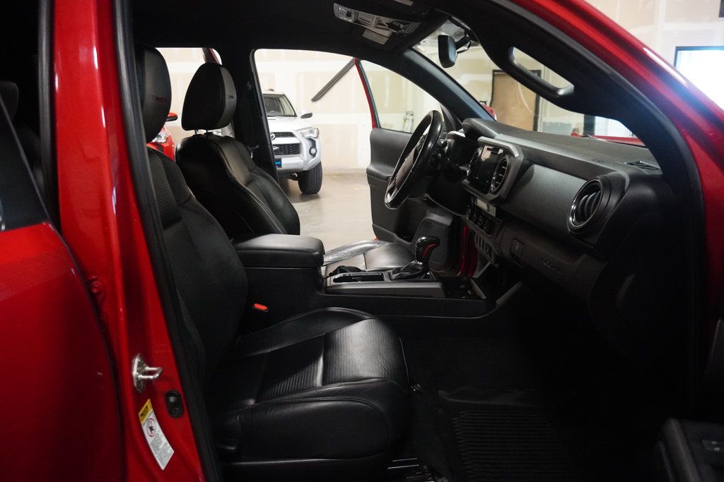 2017 Toyota Tacoma TRD Pro Double Cab V6 4x4 photo 10