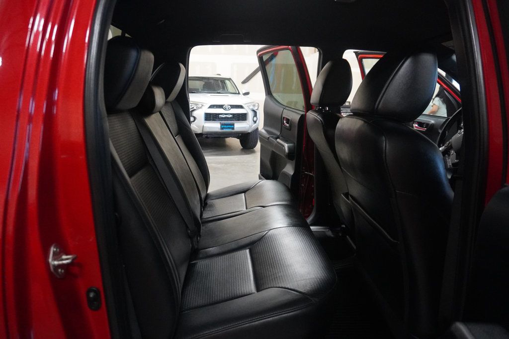 2017 Toyota Tacoma TRD Pro Double Cab V6 4x4 photo 11