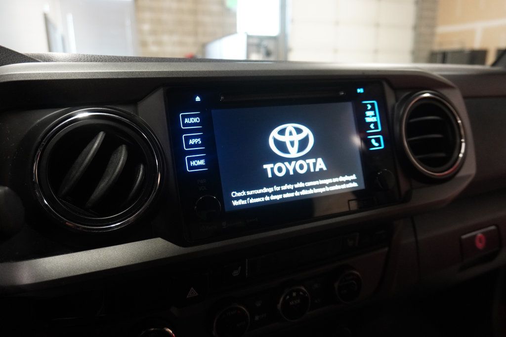 2017 Toyota Tacoma TRD Pro Double Cab V6 4x4 photo 13