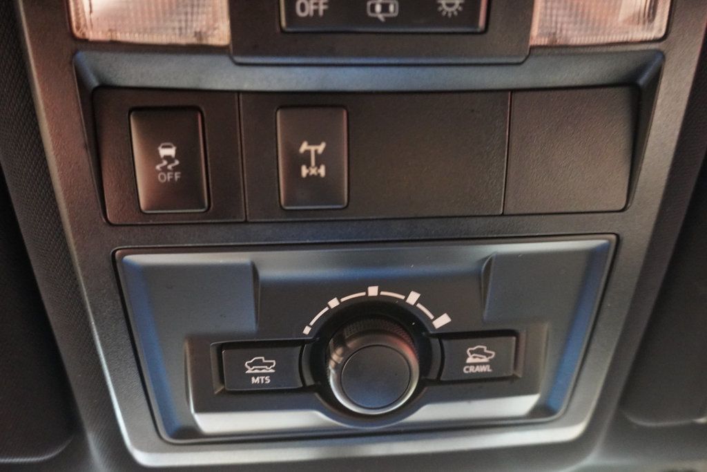 2017 Toyota Tacoma TRD Pro Double Cab V6 4x4 photo 15