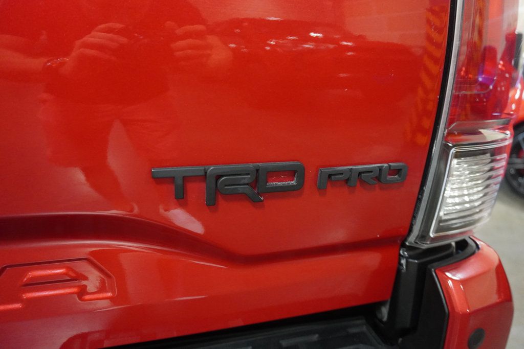2017 Toyota Tacoma TRD Pro Double Cab V6 4x4 photo 5