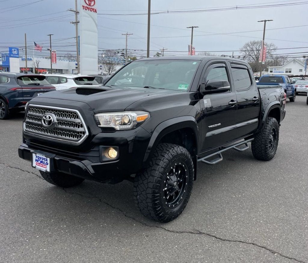 2017 Toyota Tacoma TRD Sport - 22786672 - 2