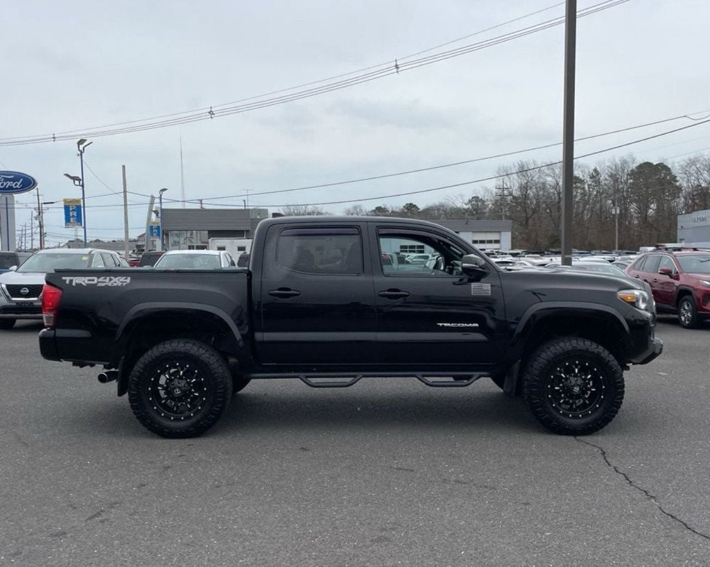 2017 Toyota Tacoma TRD Sport - 22786672 - 7