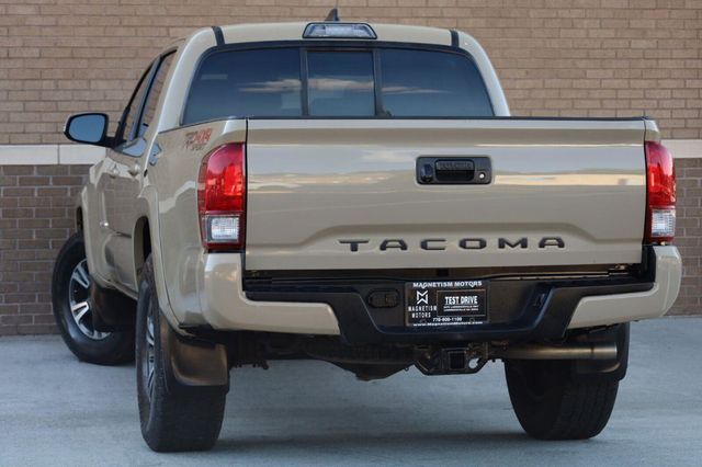 2017 Toyota Tacoma TRD Sport - 23072888 - 10