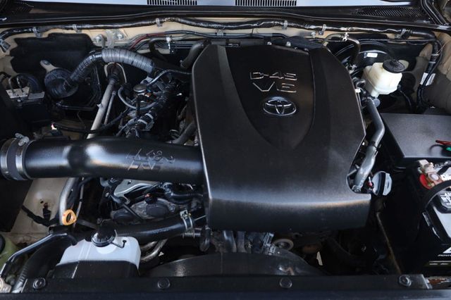 2017 Toyota Tacoma TRD Sport - 23072888 - 11