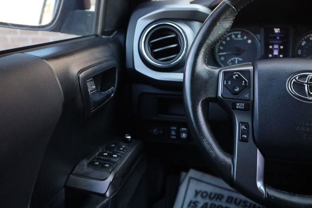 2017 Toyota Tacoma TRD Sport - 23072888 - 30