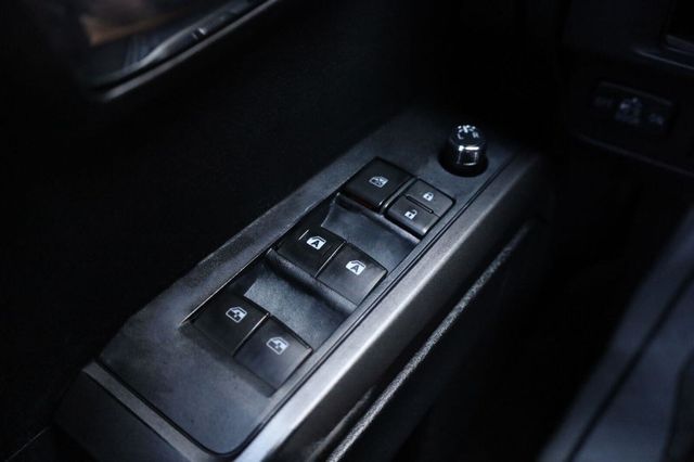 2017 Toyota Tacoma TRD Sport - 23072888 - 32
