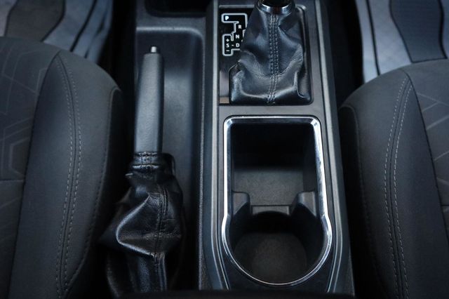 2017 Toyota Tacoma TRD Sport - 23072888 - 40