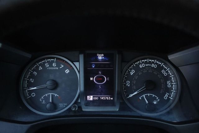 2017 Toyota Tacoma TRD Sport - 23072888 - 42
