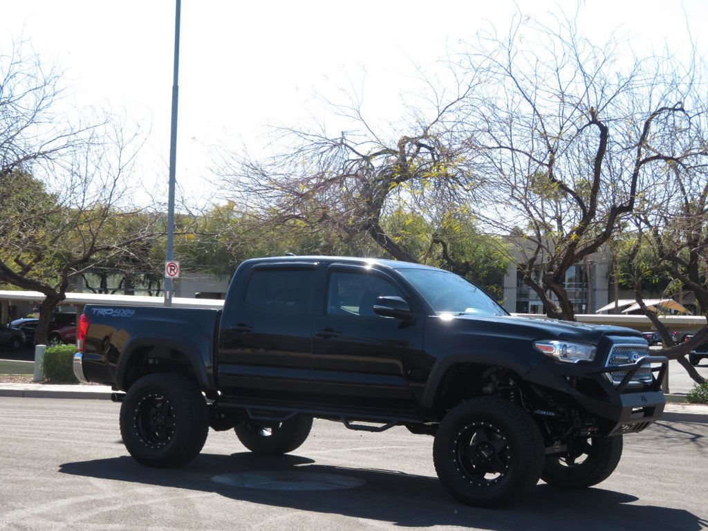 2017 Toyota Tacoma TRD Sport 4x4 Double Cab photo 4