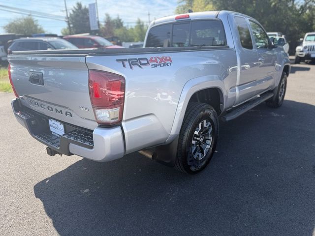 2017 Toyota Tacoma TRD Sport Access Cab 6' Bed V6 4x4 Automatic w/ Tow Pkg - 23079665 - 4