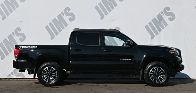 2017 Toyota Tacoma TRD Sport Double Cab 4X4 - 22976186 - 3