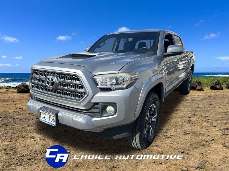 2017 Toyota Tacoma TRD Sport Double Cab 5' Bed V6 4x2 Automatic - 22936311 - 0