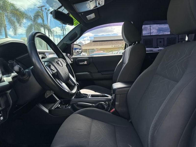 2017 Toyota Tacoma TRD Sport Double Cab 5' Bed V6 4x2 Automatic - 22941553 - 11