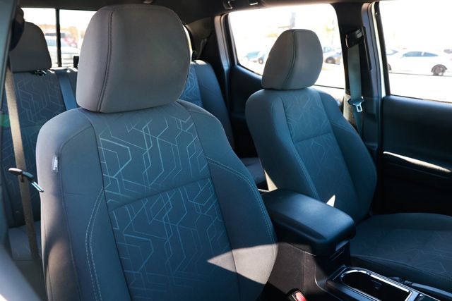 2017 Toyota Tacoma TRD Sport Double Cab 5' Bed V6 4x2 Automatic - 22989318 - 20