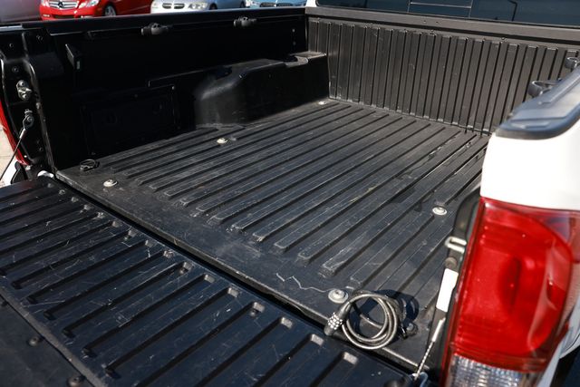 2017 Toyota Tacoma TRD Sport Double Cab 5' Bed V6 4x2 Automatic - 22989318 - 27