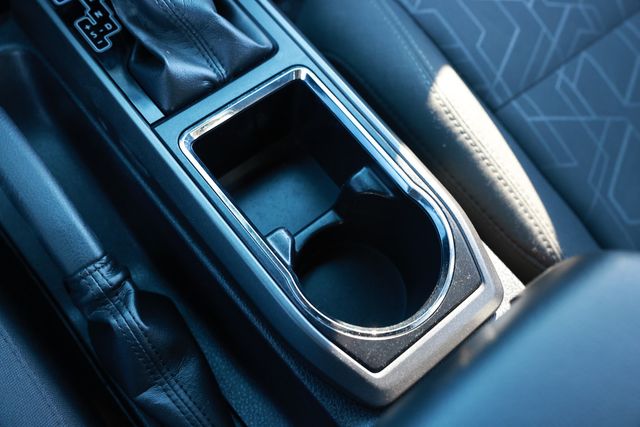 2017 Toyota Tacoma TRD Sport Double Cab 5' Bed V6 4x2 Automatic - 22989318 - 42