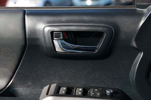 2017 Toyota Tacoma TRD Sport Double Cab 5' Bed V6 4x2 Automatic - 22989318 - 48