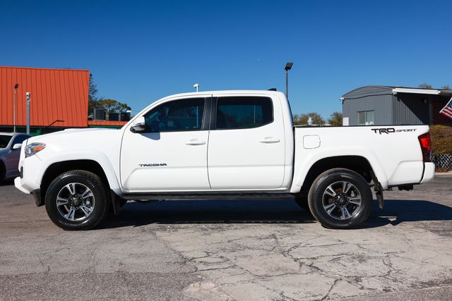 2017 Toyota Tacoma TRD Sport Double Cab 5' Bed V6 4x2 Automatic - 22989318 - 7