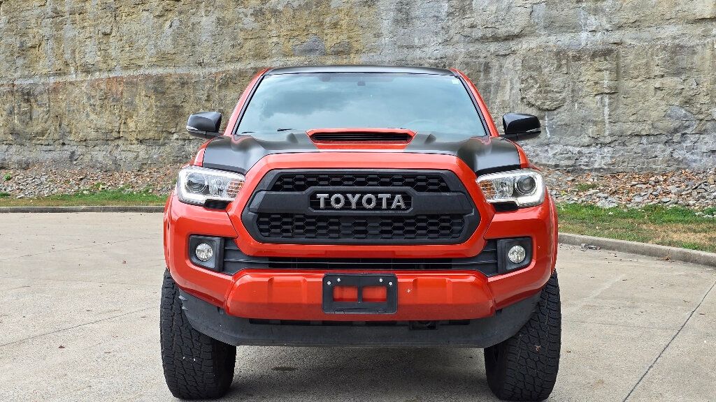 2017 Toyota Tacoma TRD Sport Double Cab 5' Bed V6 4x2 Automatic - 22528762 - 1