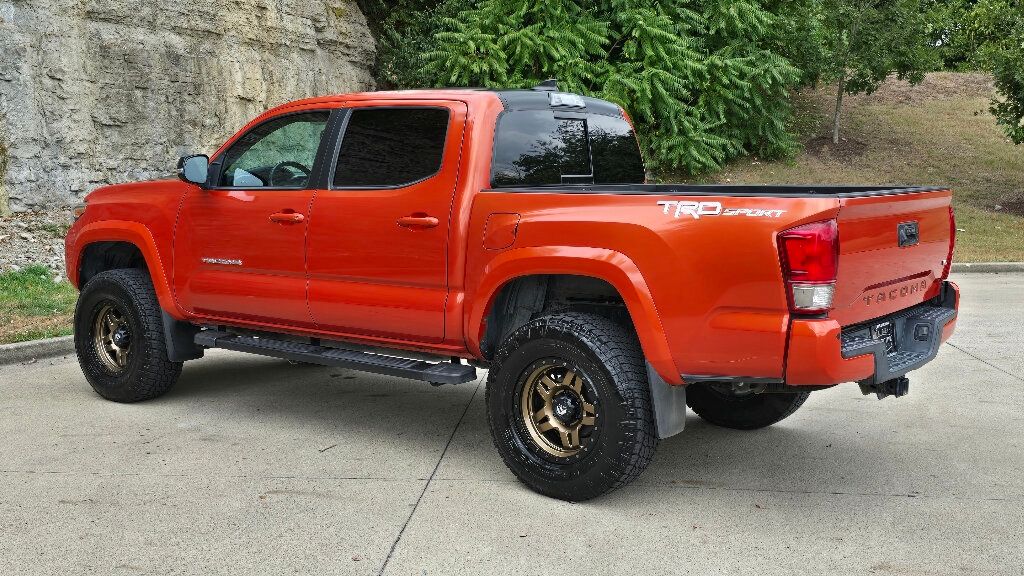 2017 Toyota Tacoma TRD Sport Double Cab 5' Bed V6 4x2 Automatic - 22528762 - 4