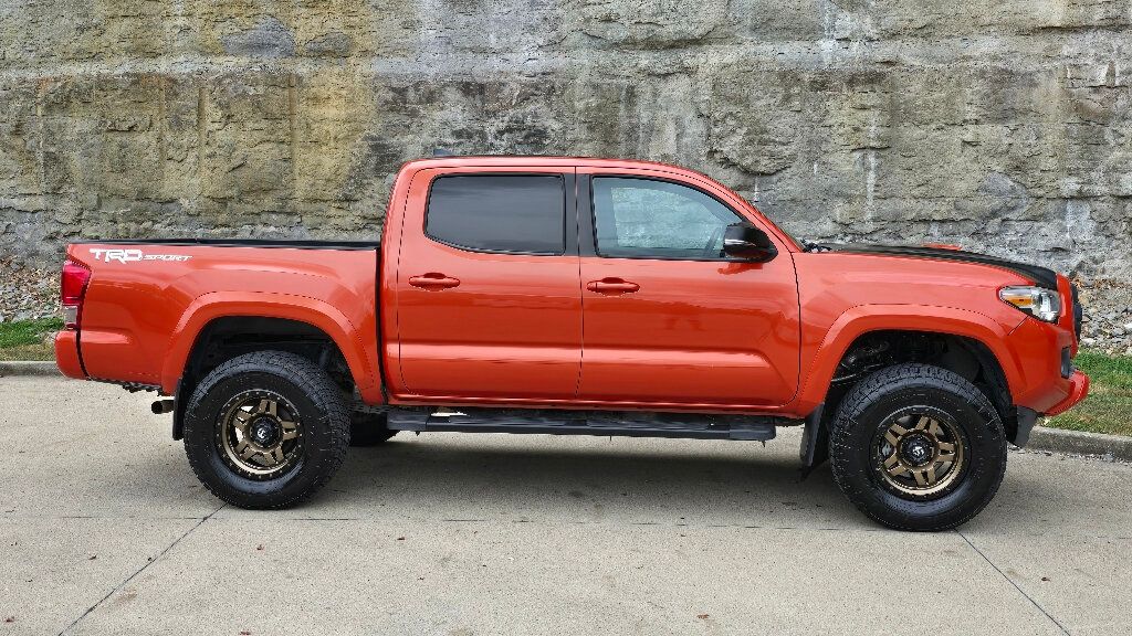 2017 Toyota Tacoma TRD Sport Double Cab 5' Bed V6 4x2 Automatic - 22528762 - 7