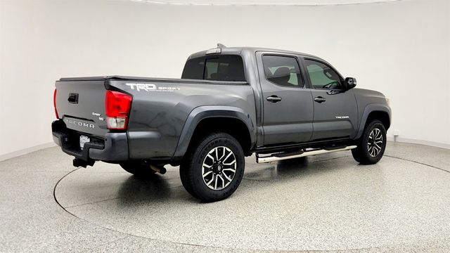 2017 Toyota Tacoma TRD Sport Double Cab 5' Bed V6 4x2 Automatic w/ Premium/Tech Pkg - 23009114 - 4