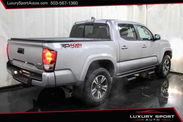 2017 Toyota Tacoma TRD Sport Double Cab 5' Bed V6 4x4 Automatic - 22650889 - 13