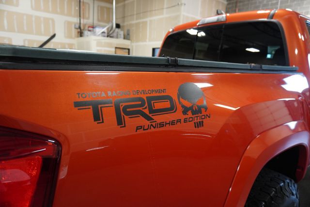 2017 Toyota Tacoma TRD Sport Double Cab 5' Bed V6 4x4 Automatic - 22943259 - 12
