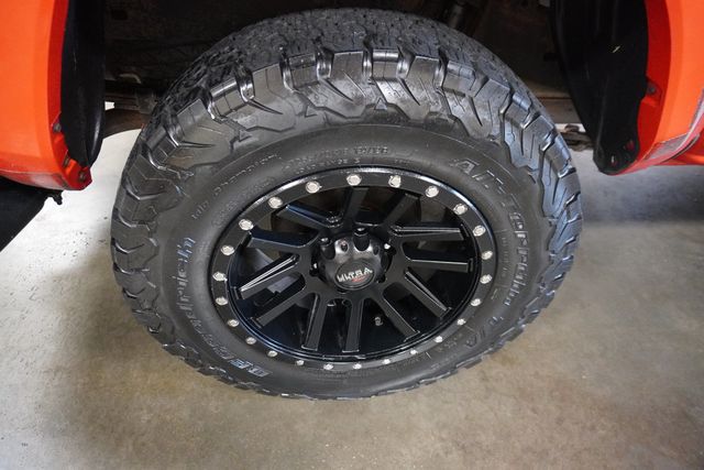 2017 Toyota Tacoma TRD Sport Double Cab 5' Bed V6 4x4 Automatic - 22943259 - 15