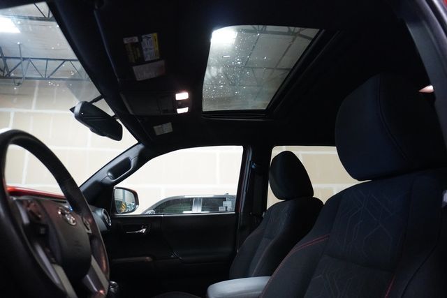 2017 Toyota Tacoma TRD Sport Double Cab 5' Bed V6 4x4 Automatic - 22943259 - 5