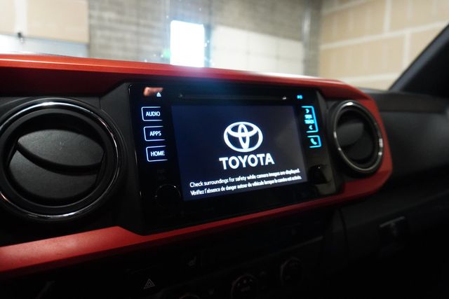 2017 Toyota Tacoma TRD Sport Double Cab 5' Bed V6 4x4 Automatic - 22943259 - 7