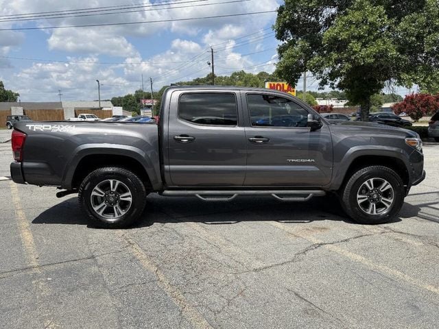 2017 Toyota Tacoma TRD Sport Double Cab 5' Bed V6 4x4 Automatic - 23050920 - 6