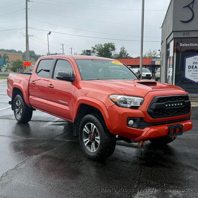 2017 Toyota Tacoma TRD SPORT V6 4X4 DOUBLE CAB & CLASS IV V6 TOW PACKAGE - 23064789 - 1