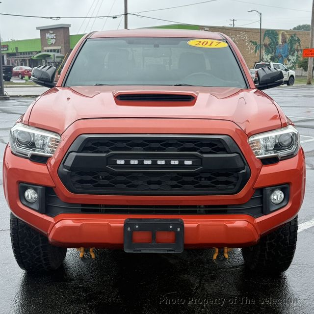 2017 Toyota Tacoma TRD SPORT V6 4X4 DOUBLE CAB & CLASS IV V6 TOW PACKAGE - 23064789 - 4