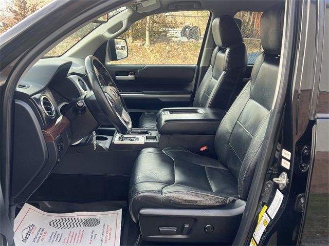 2017 Toyota Tundra 2WD Limited CrewMax 5.5' Bed 5.7L FFV - 22963776 - 11