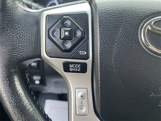 2017 Toyota Tundra 2WD Limited CrewMax 5.5' Bed 5.7L FFV - 22963776 - 22